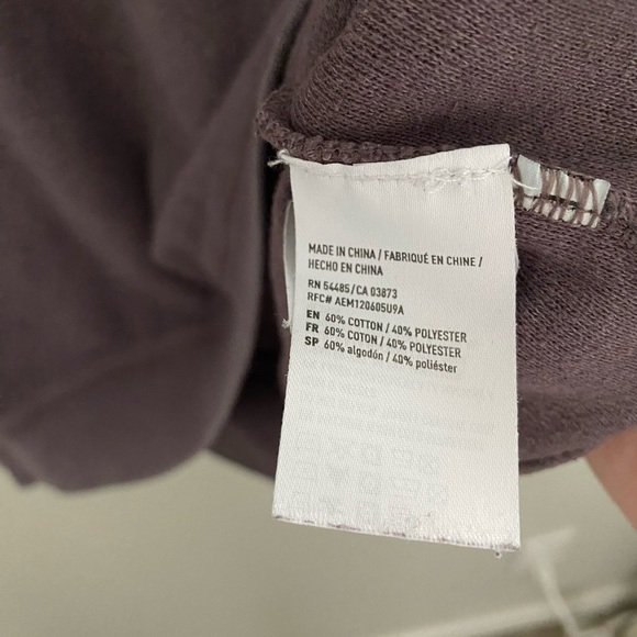 American Eagle Women’s Purple Crewneck Sweater Size XL - Picture 4 of 4